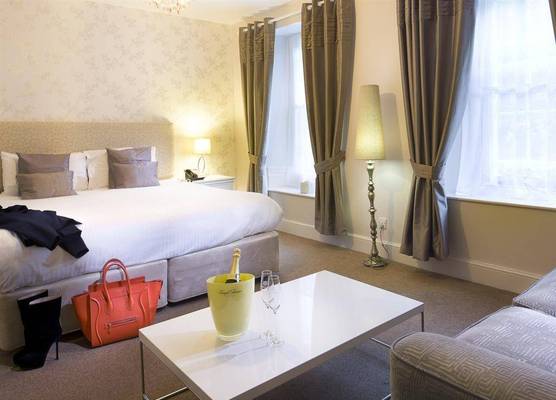 The White Hart Hotel 1