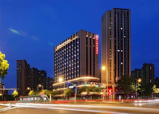 Hilton Garden Inn Changzhou Xinbei 1