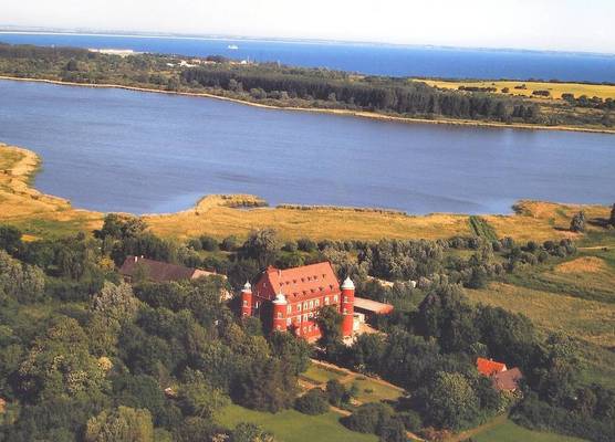 Hotel Schloss Spyker 1