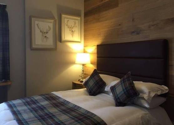 Ravelston House 1