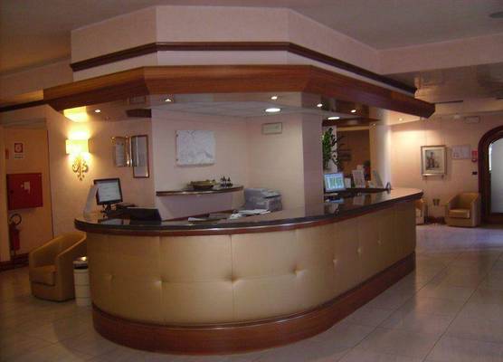 Hotel Mondial 1