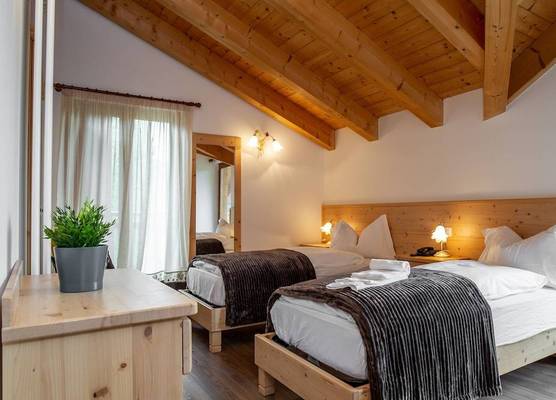 Hotel Chalet Giasenei 1