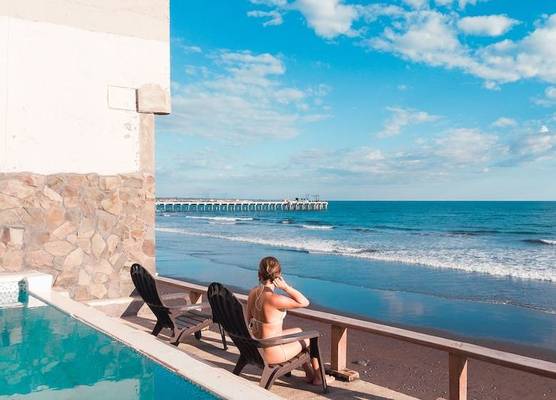 Ast Surf Hotel 1