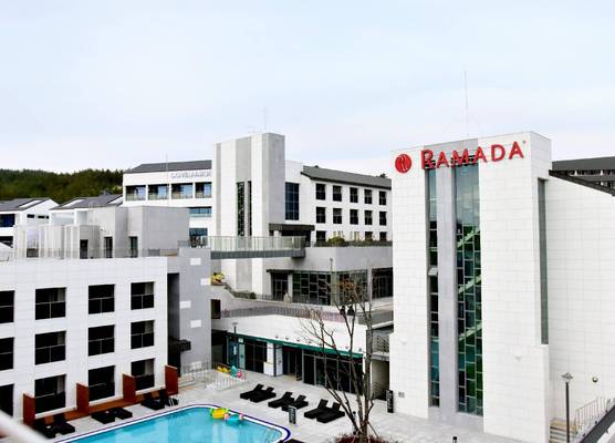 Ramada Hotel & Resort GyeongJu 1