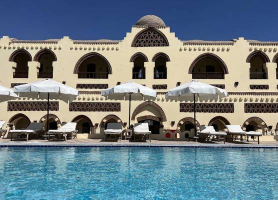 Elphardous Oasis Hotel 1