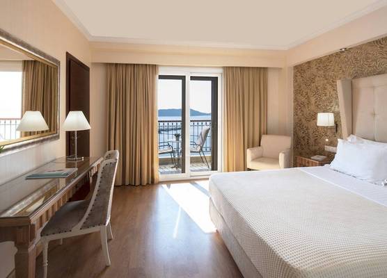 Karalis City Hotel 1