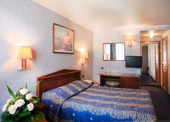 Hotel Meslay Republique 1
