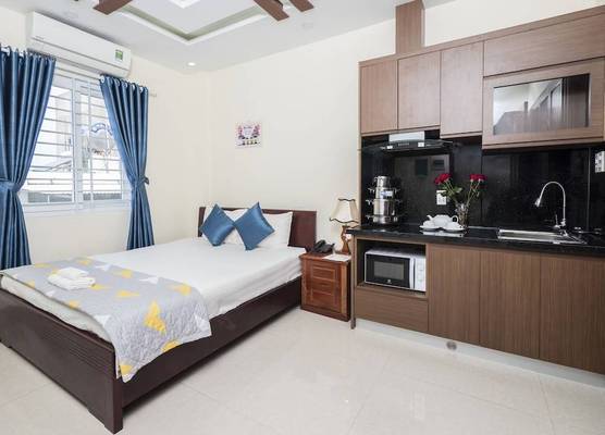 Johnny Hotel 1