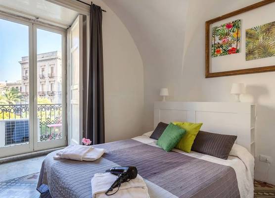 Da Gianni e Lucia Rooms with bathroom in the city center 1