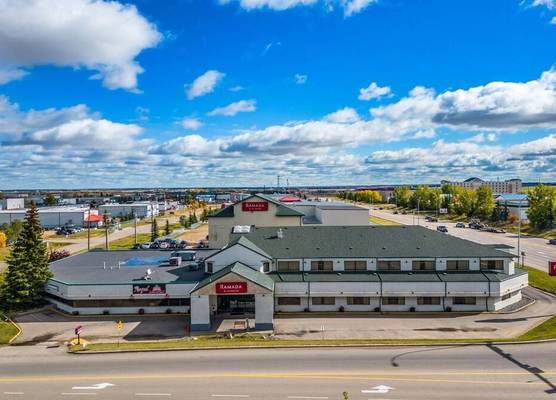 Ramada by Wyndham Nisku Edmonton Airport 1