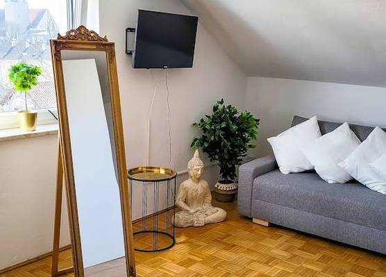 DG Links 40m 2-Zimmer Wohnung 1