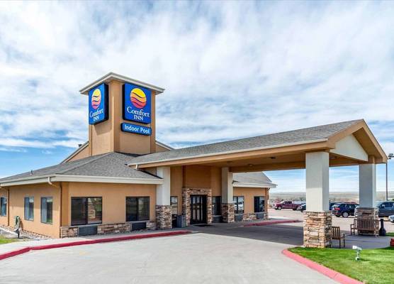 Comfort Inn Limon 1