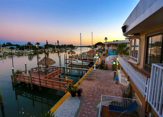 Bayview Plaza Waterfront Resort 1