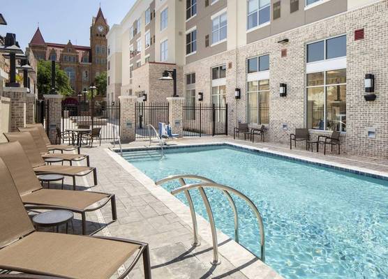 Hyatt Place Sumter/Downtown 1