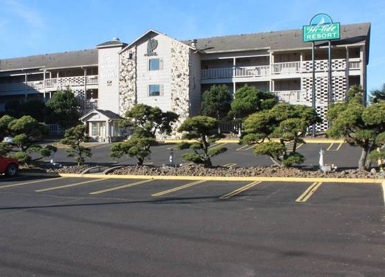 Hi Tide Oceanfront Inn 1