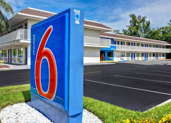 Motel 6 Dania Beach 1