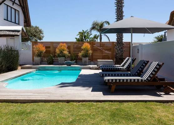 CANAL HOUSE: waterfront property to rent 1