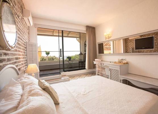S3 Orange Exclusive Hotel 1