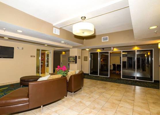 Candlewood Suites FT MYERS I-75 by IHG 1