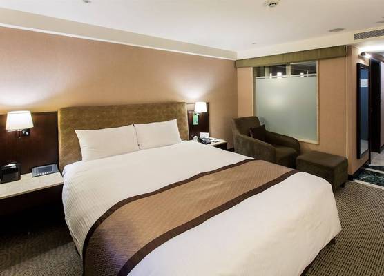 Grand Forward Hotel 1
