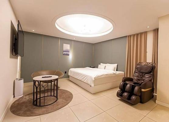 Hotel KNOX 1
