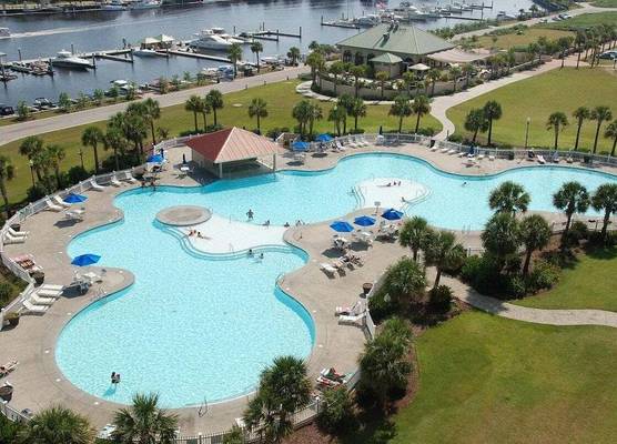 Yacht Club 2-805 1