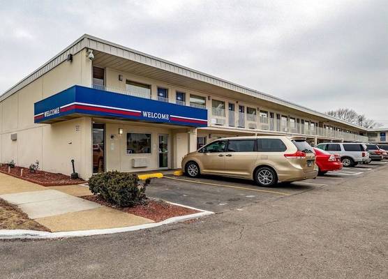 Motel 6 Joliet, IL - I-80 1