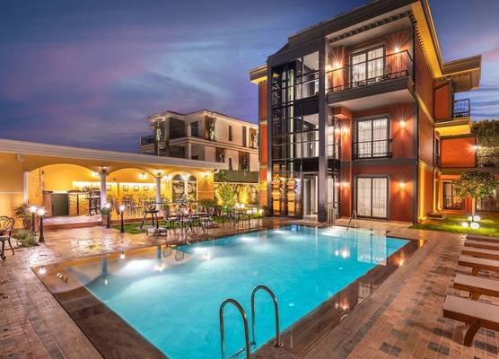 Motif Hotel Çeşme 1