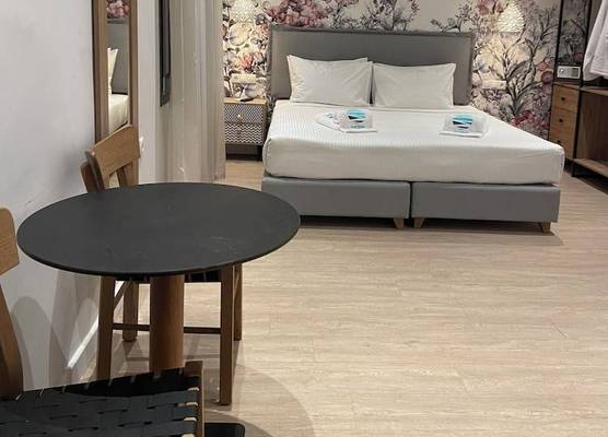 Maritime Suites 1