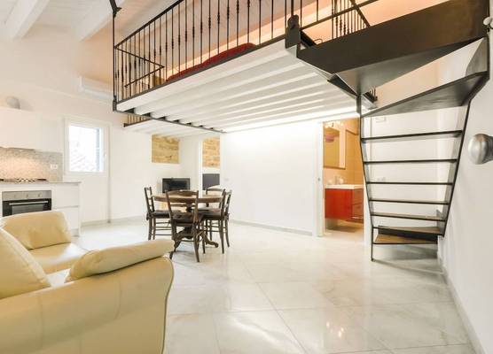 Loft in the old Town 1