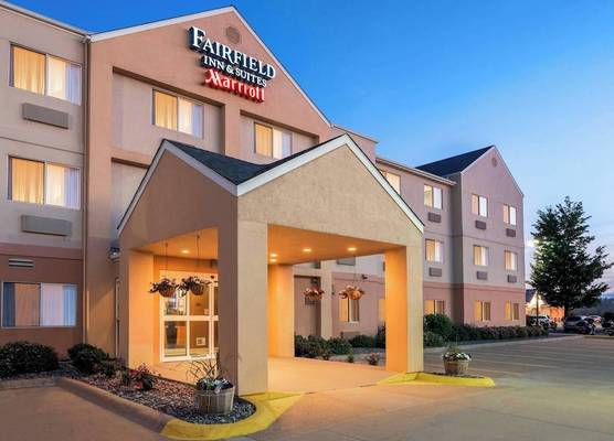 Fairfield Inn & Suites Stevens Point 1