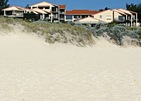 Scarborough & Absolutely Beachfront 1