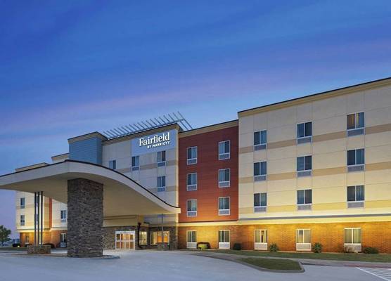 Fairfield Inn & Suites by Marriott Des Moines Urbandale 1