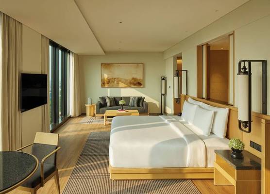Hotel Tentrem Jakarta 1