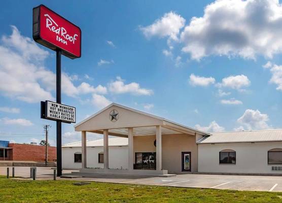 Red Roof Inn Nacogdoches 1