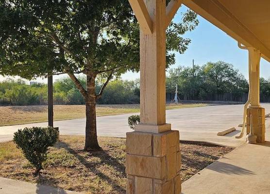 Dilley Motor Inn 1