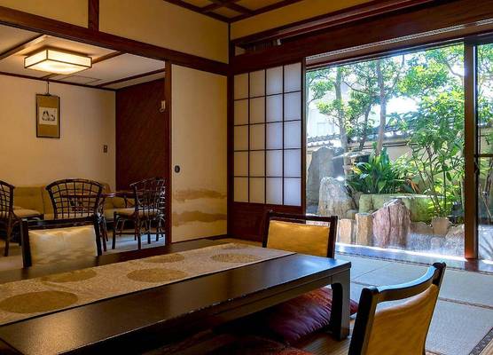 Atami Onsen Sakuraya Ryokan 1