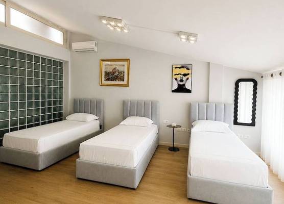 Kein Hotel 1