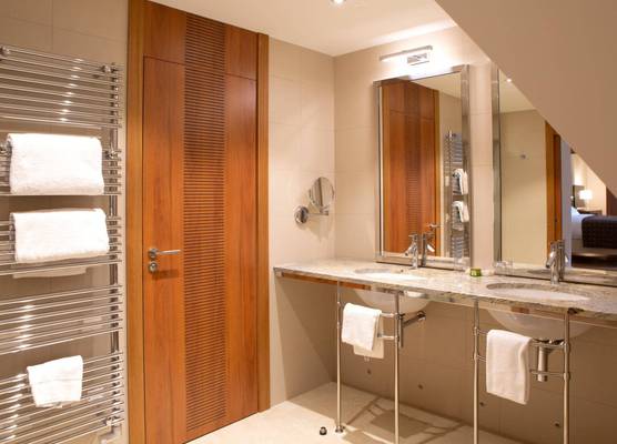 Hotel Le Clos De La Vouge 1