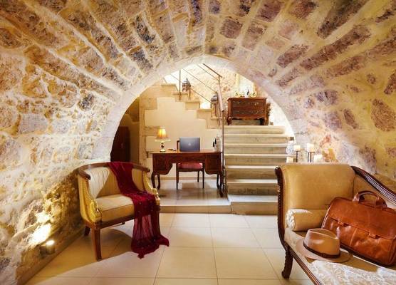 Archontiko Old Town Suites 1