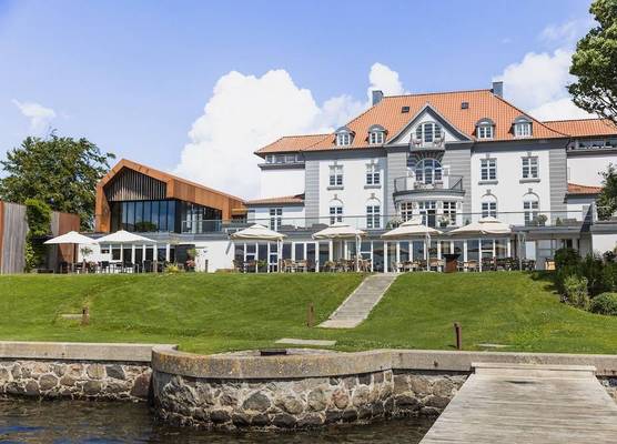Sixtus Sinatur Hotel & Konference 1