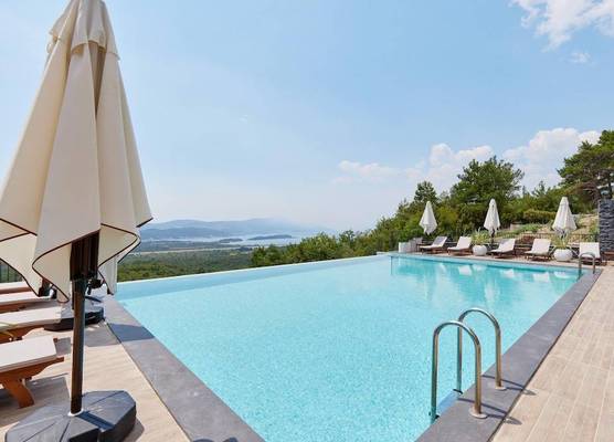 Bayview Hills Residences 1