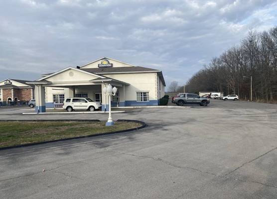 Days Inn by Wyndham Perryville MO 1