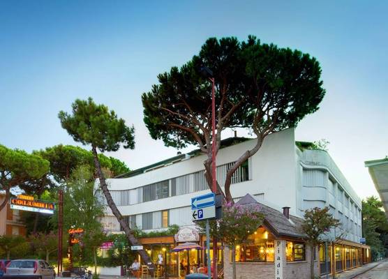 Hotel Columbia 1