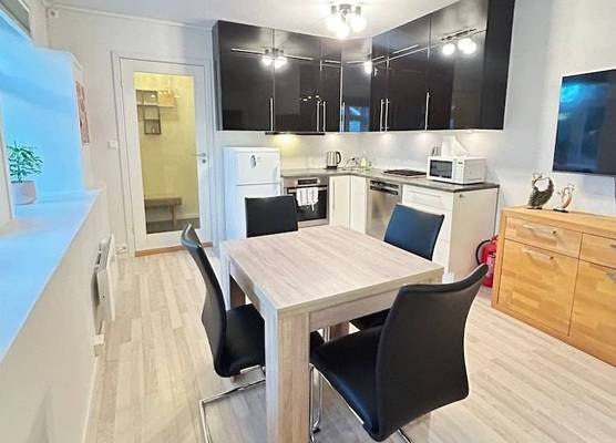 Cozy Apartment in Central Alesund Close to Everything 1