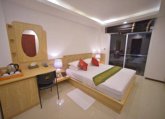 Hathaa Beach Maldives 1