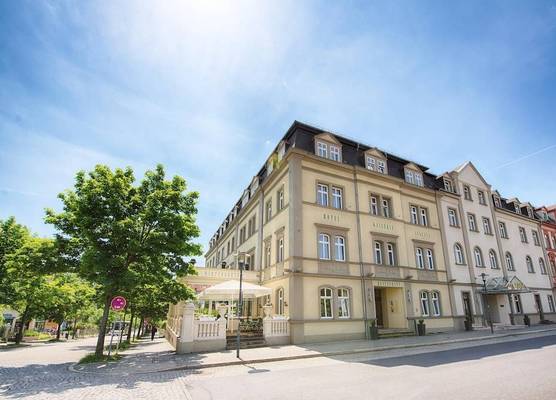 Hotel Kaiserin Augusta 1
