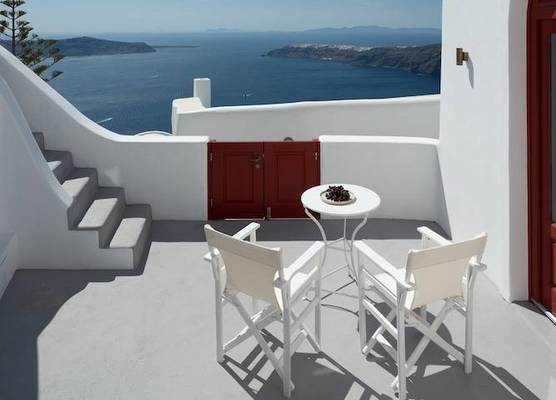 Serendipity Cliffside Villa & Suites 1