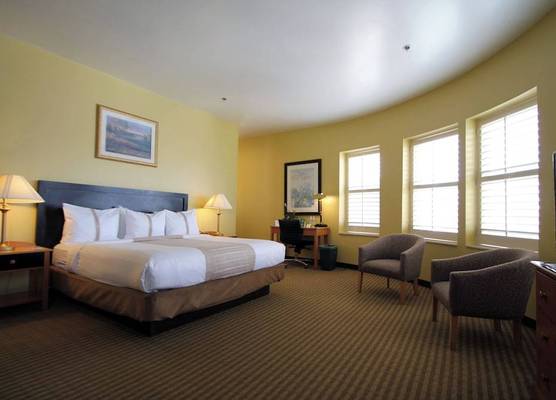 The Crockett Hotel 1