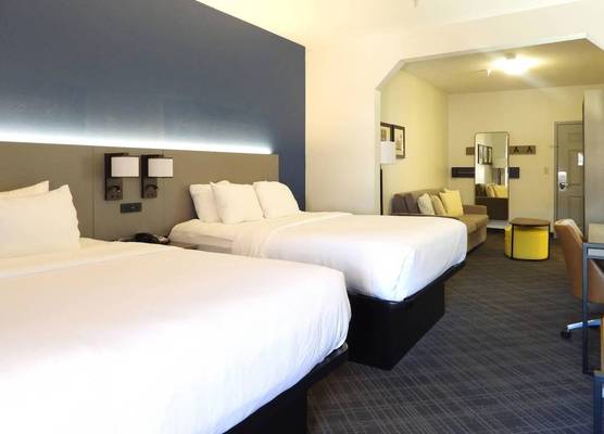 Comfort Suites Crossville 1